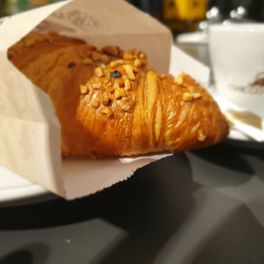 Croissant - boulangerie - Le Virage